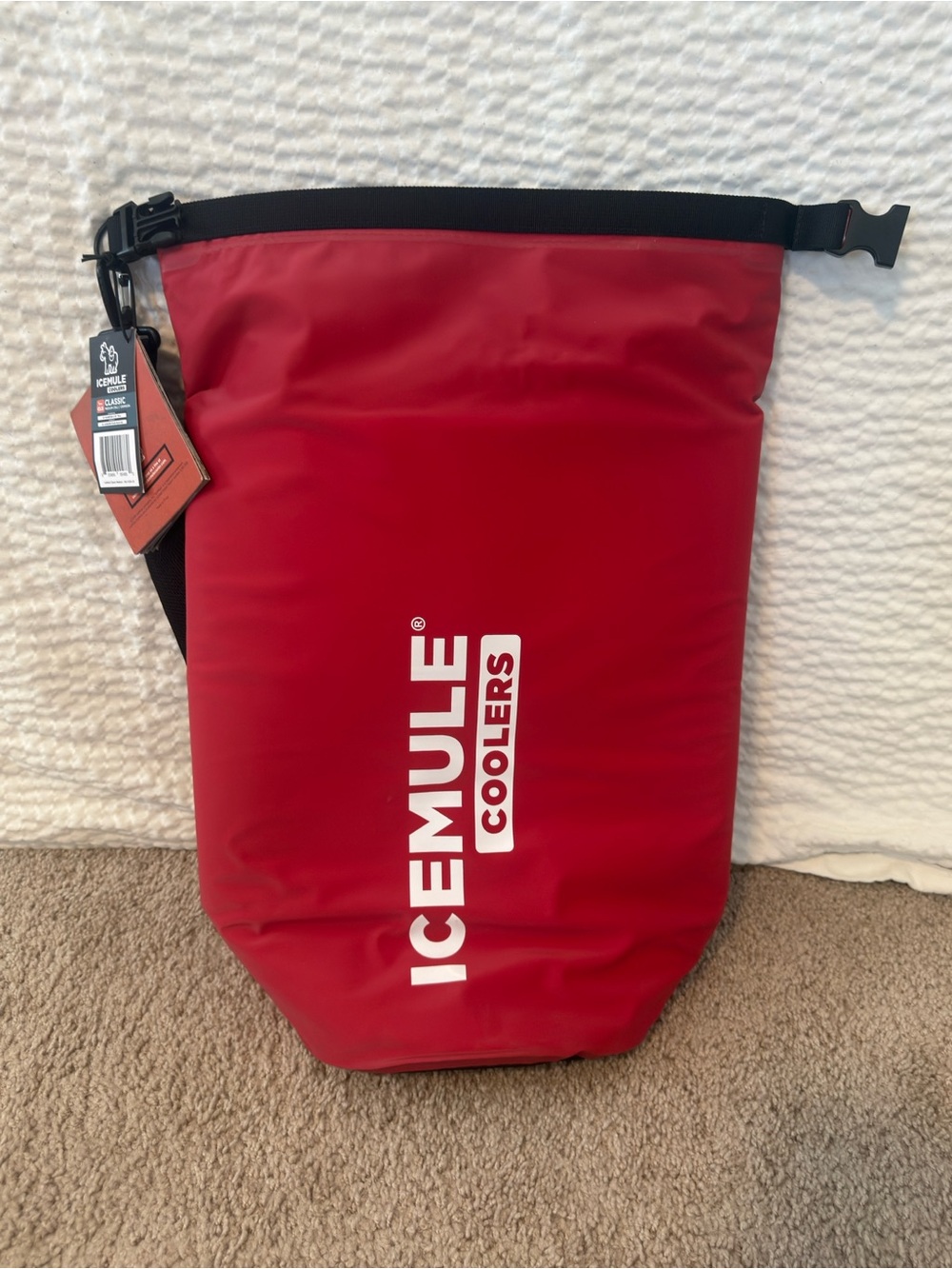 IceMule Red Roll-Top Cooler Backpack
Insulated Red
